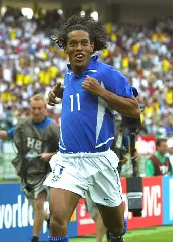 儘管埃梅里 儘管埃梅里